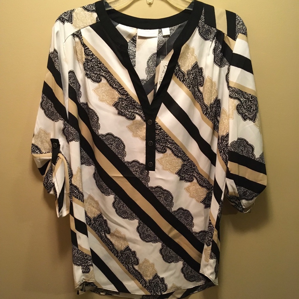 NWT New York and Company Top Black and Tan L